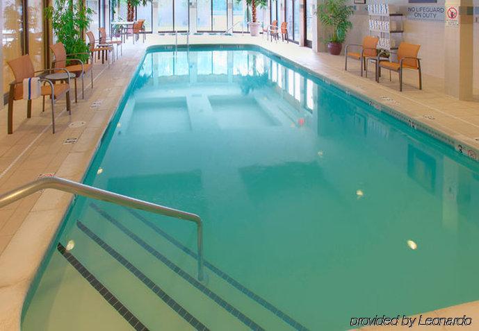Готель Courtyard By Marriott Providence Лінкольн Екстер'єр фото