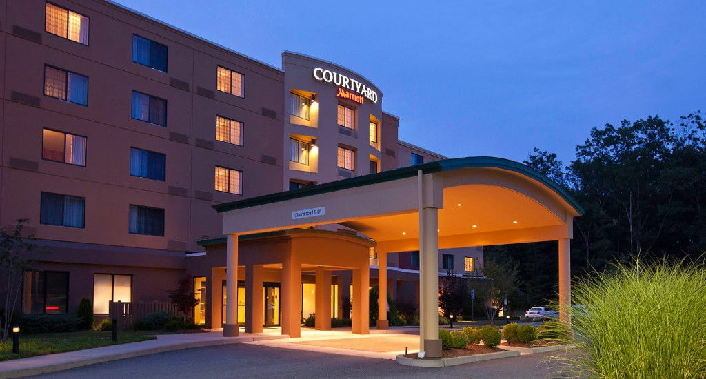 Готель Courtyard By Marriott Providence Лінкольн Екстер'єр фото